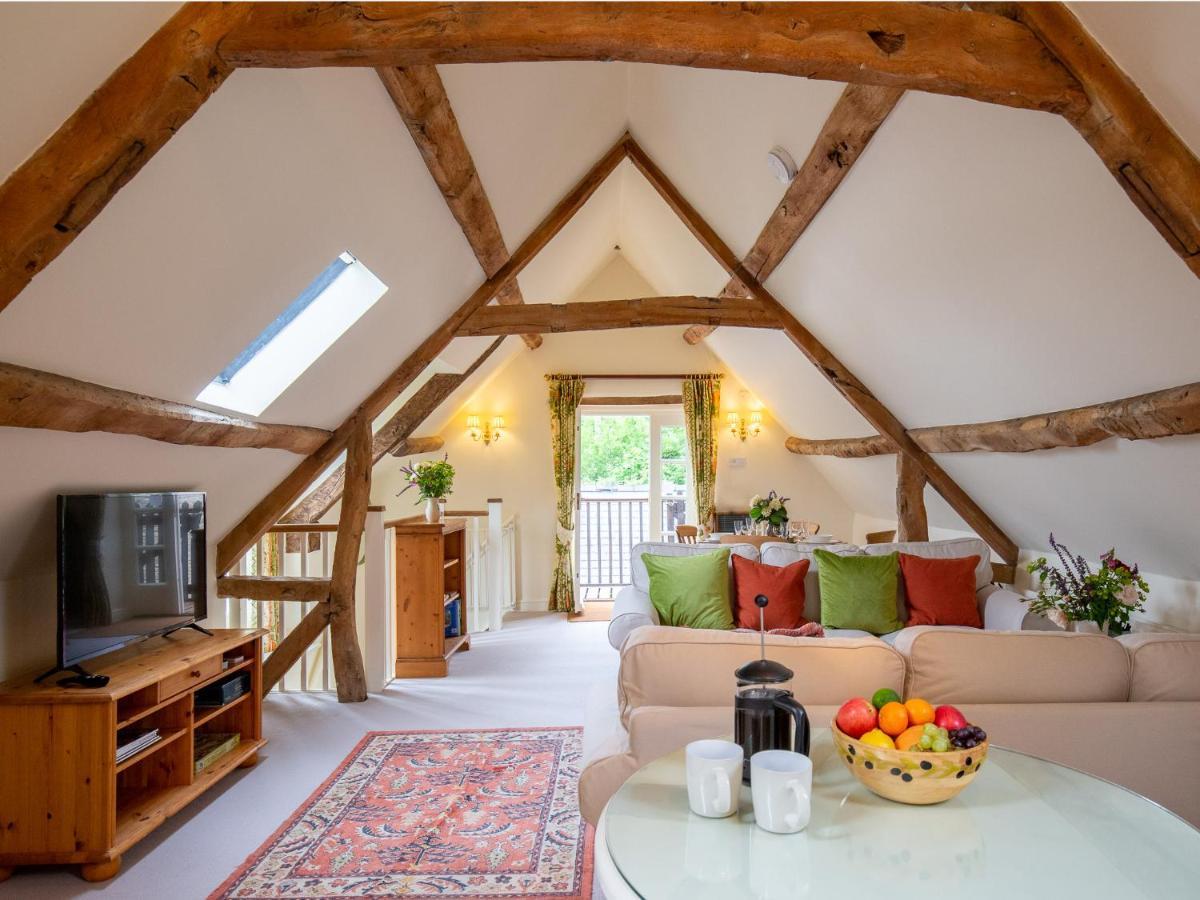 Hayloft At Newbarn Farm Villa Chipping Norton Esterno foto