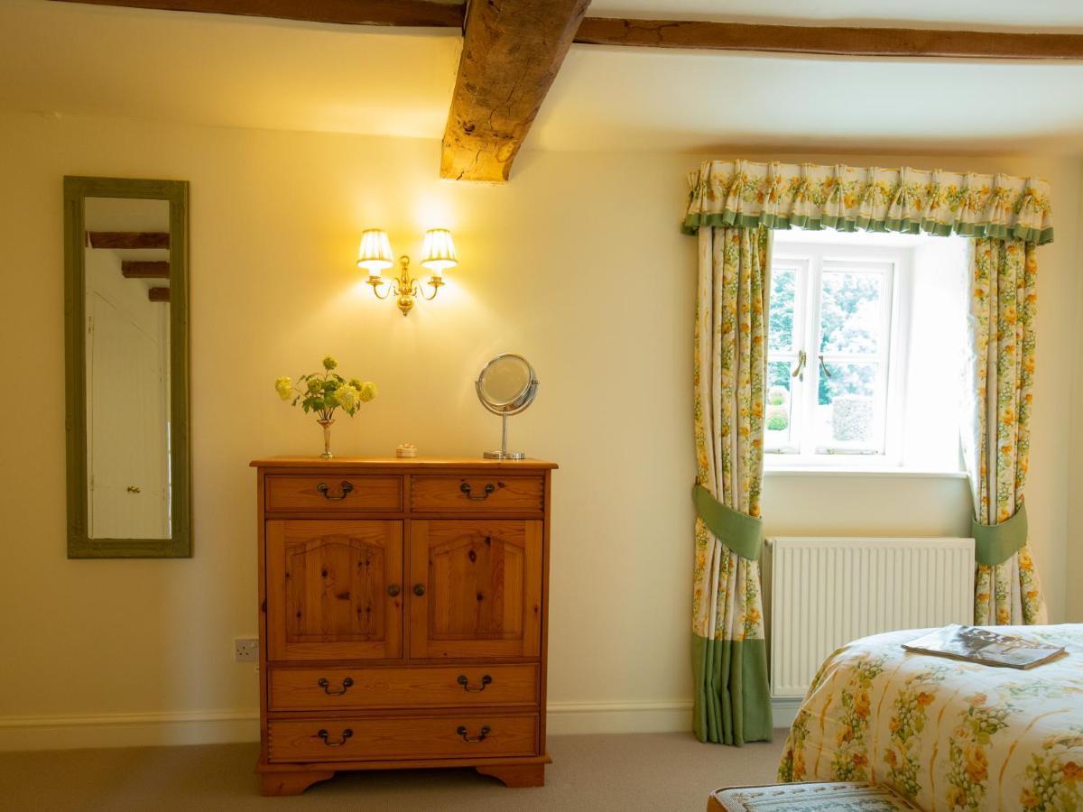 Hayloft At Newbarn Farm Villa Chipping Norton Esterno foto